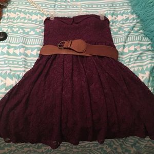 Dress with belt