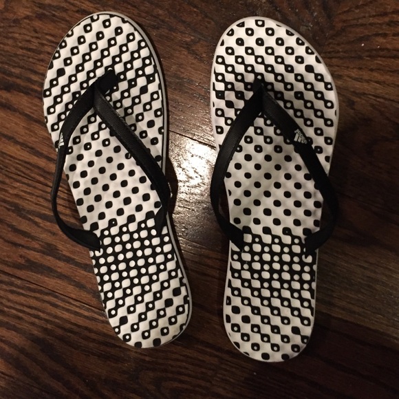 Adidas flip flops