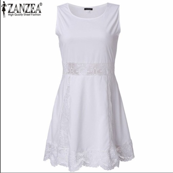 Beautiful Lace Dress - Picture 3 of 4