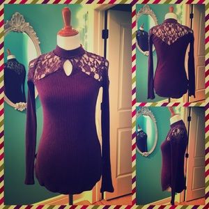 ☀️Free People Victorian Style Lace Turtleneck☀️