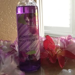 plum berry body mist (brand new)