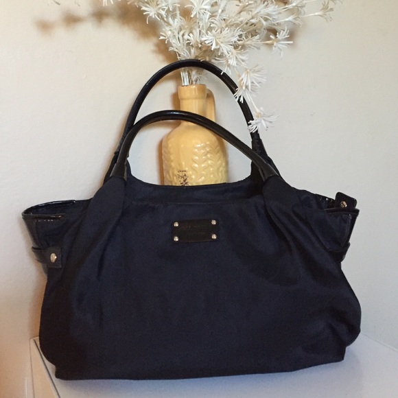 kate spade Handbags - 🎉 Authentic Kate Spade handbag