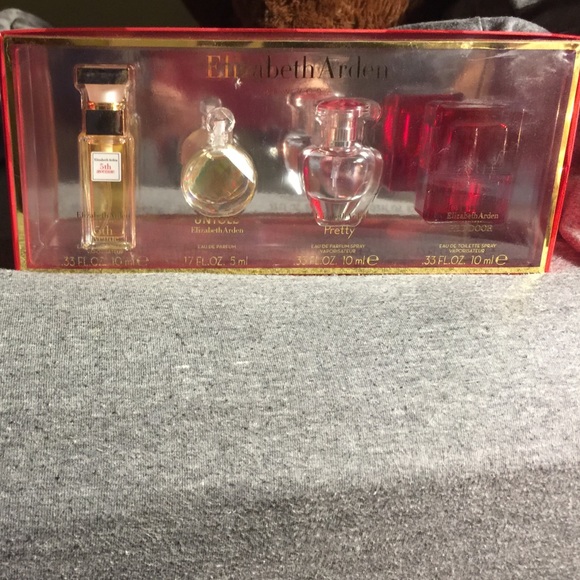 Elizabeth Arden miniature perfumes