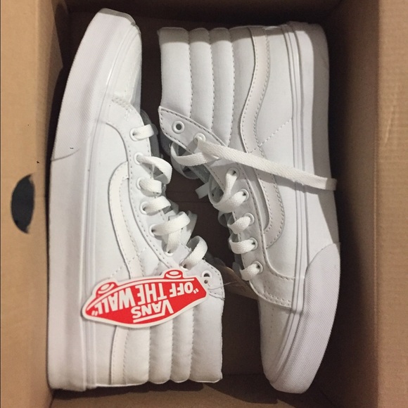 White Hight-top Vans