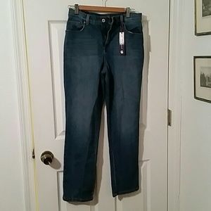 NWT Gloria Vanderbilt denim jeans mid rise 8 Short