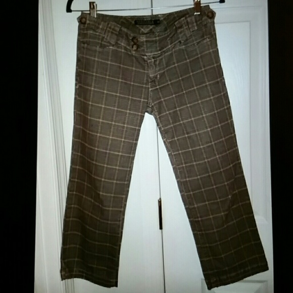 The best capris ever! - Picture 1 of 1