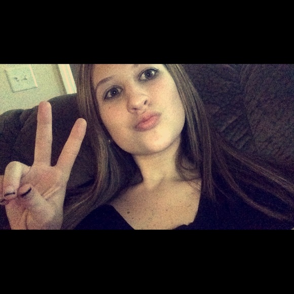 Meet your Posher, Madison - Picture 1 of 1