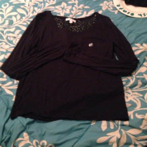 SUPER CUTE BLACK LONG SLEEVE!