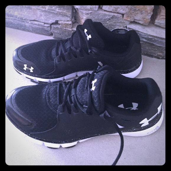 Under Armour UA Micro G Limitless TR - women's.