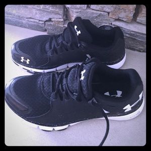 Under Armour UA Micro G Limitless TR - women's.