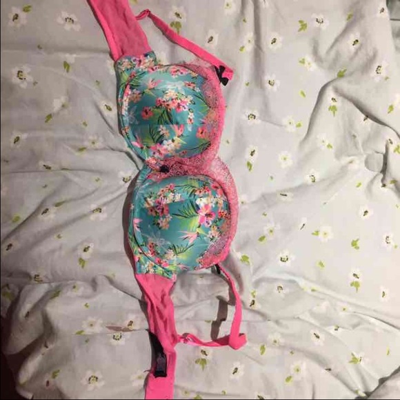 Victoria Secret's PushUp Bra