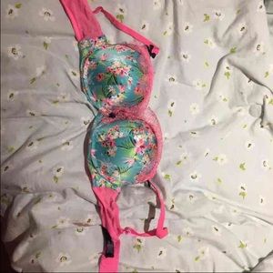 Victoria Secret's PushUp Bra