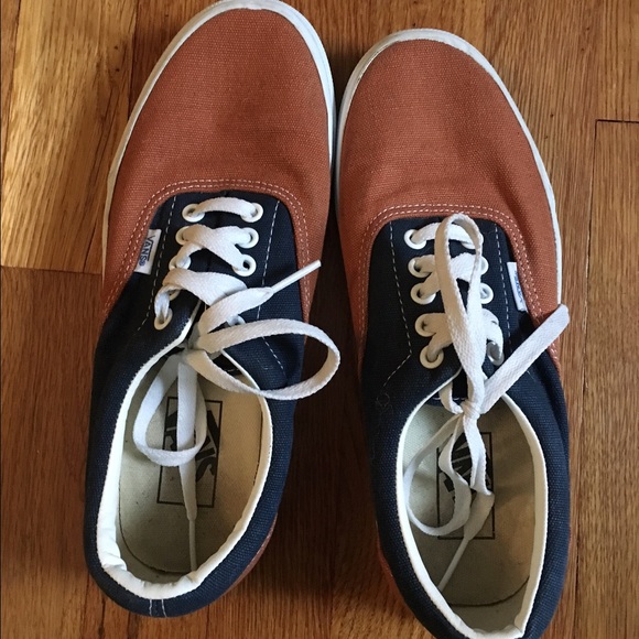 Vans - Women Size 9