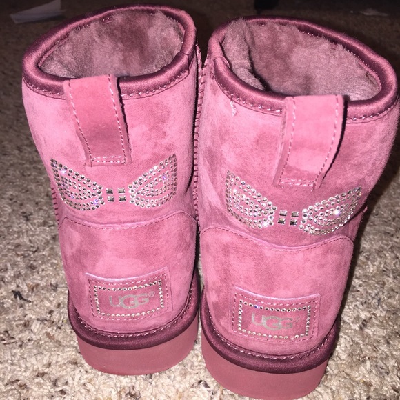 SOLD !!! UGG - Picture 3 of 4