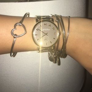 Retired James Avery heart bracelet