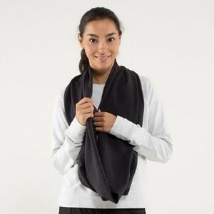 Athleta scarf