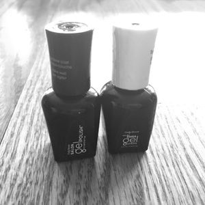 Red carpet light and gel polish