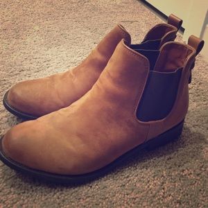 Steve Madden Brown Booties