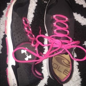 Under armor shoes