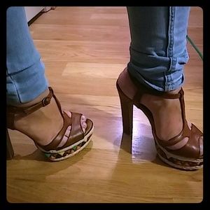 Kenneth Cole Unlisted heels