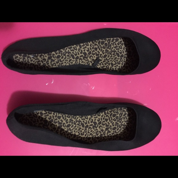Black flats size 9