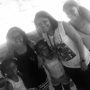 Meet your Posher, Felicia