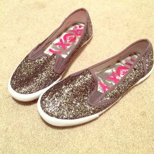 Roxy glitter flats