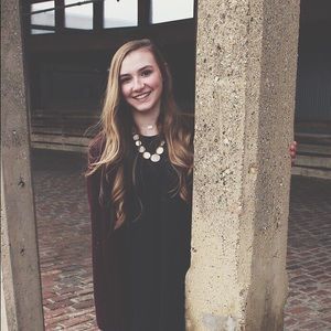 Meet your Posher, Annie