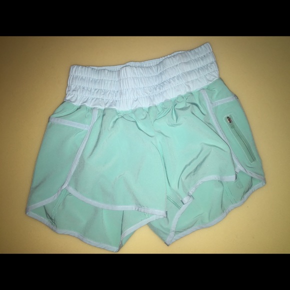 SOLD❌🍋LULU LEMON SHORTS🍋