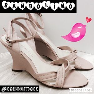 💥 SALE💥❗️Cute nude pink BANDOLINO wedges❗️