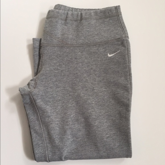 Nike Fit Dry Workout Capri