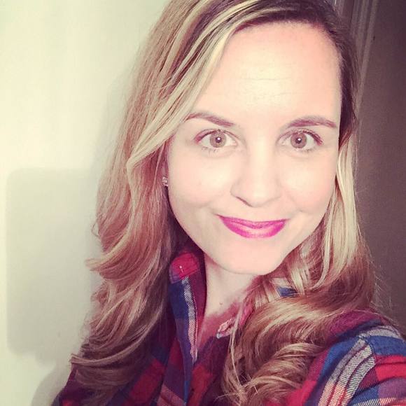 Meet your Posher, Vanessa - Picture 1 of 1