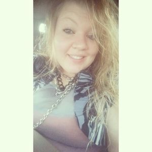 Meet your Posher, Whitney