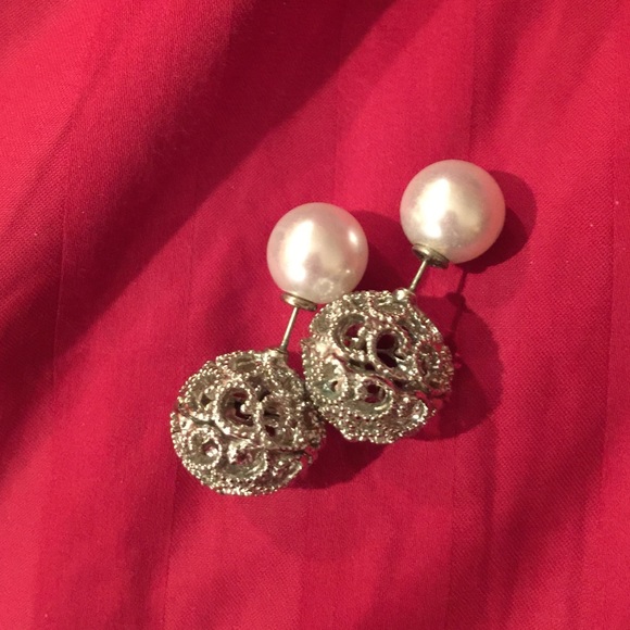 Peek-a- boo earrings