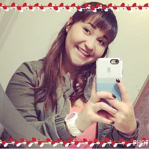 Meet your Posher, Roxana