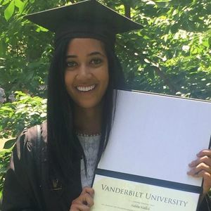 Meet your Posher, Nabiha