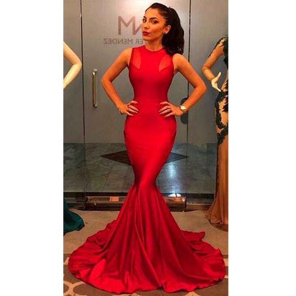 Red elegant long dress