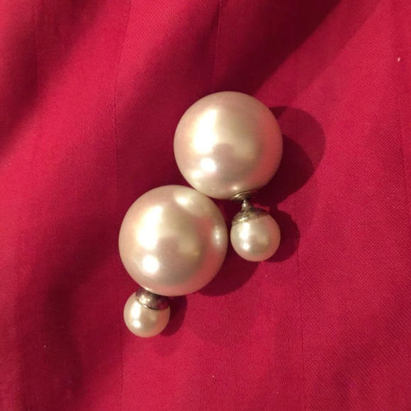 Peek-a- boo earrings