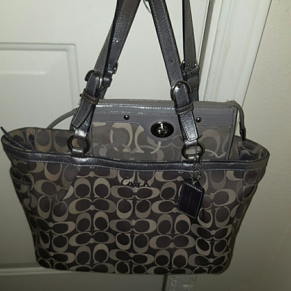 Medium-sized coach purse and wallet
