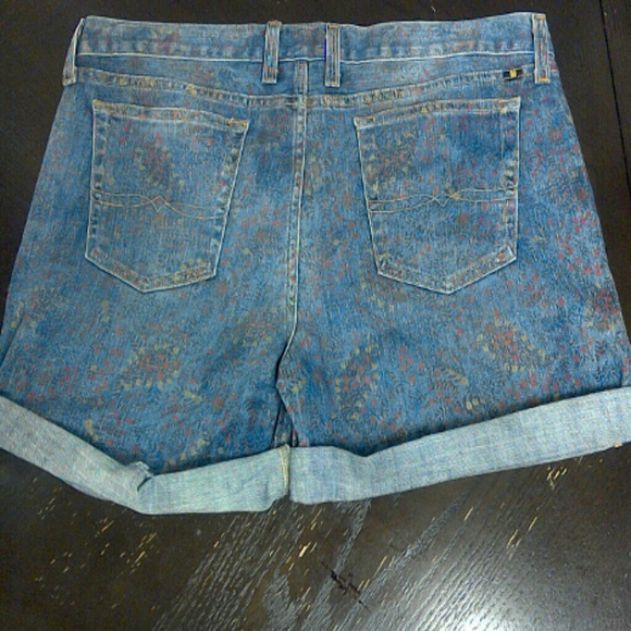 Lucky Brand shorts printed design rolled hem New - Picture 2 of 3