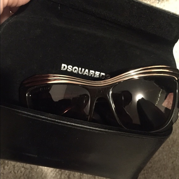 Dsquared2 sunglasses - Picture 2 of 3