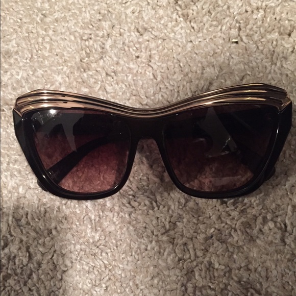 Dsquared2 sunglasses - Picture 3 of 3