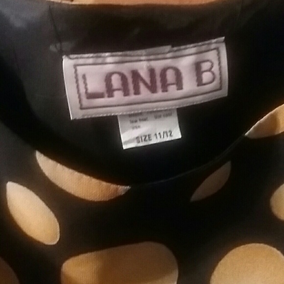 Spring dress - Picture 2 of 2