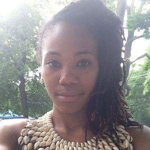 Meet your Posher, Ashley