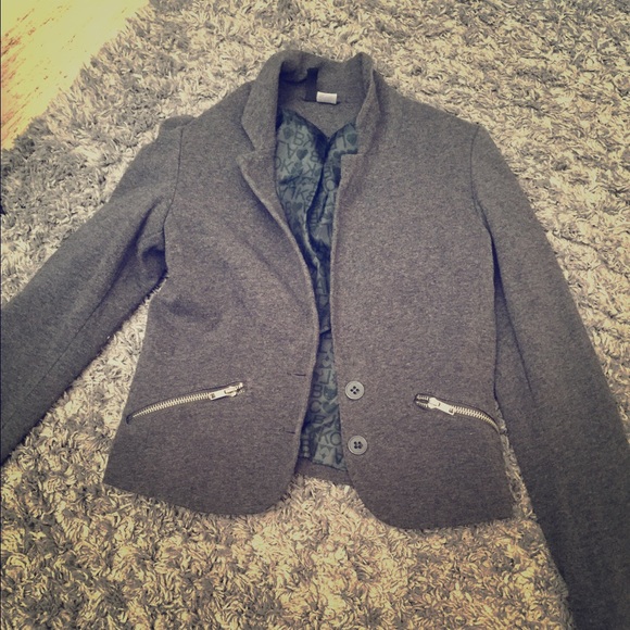 Gray blazer