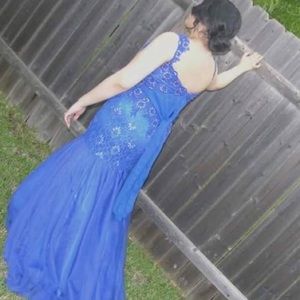 Beautiful Royal blue prom/formal Gown