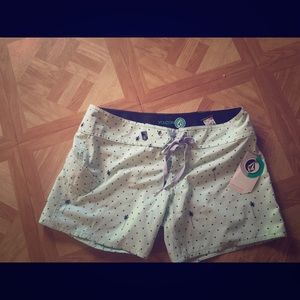 Brand new size 3 Volcom board shorts!