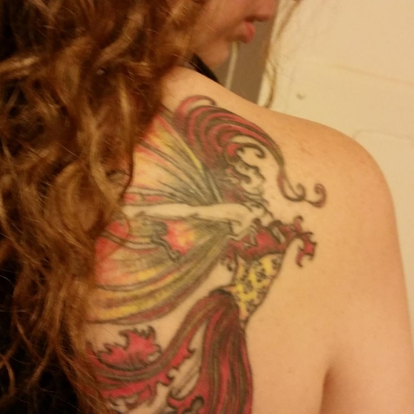 Meet your Posher, Ginni - Picture 1 of 1