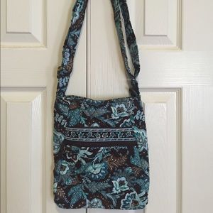 Vera Bradley Crossbody/ Messenger Bag. NWOT.