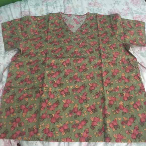 Nursing scrub set